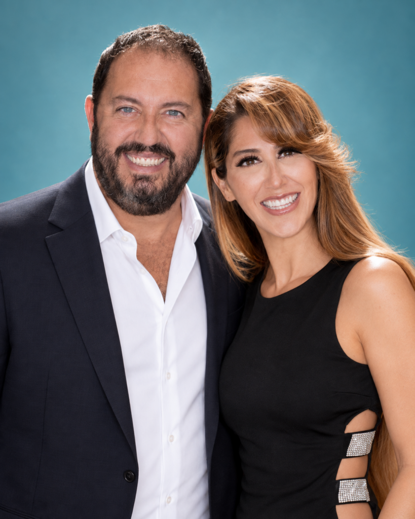 Grace y JJ, anfitriones de 4quí